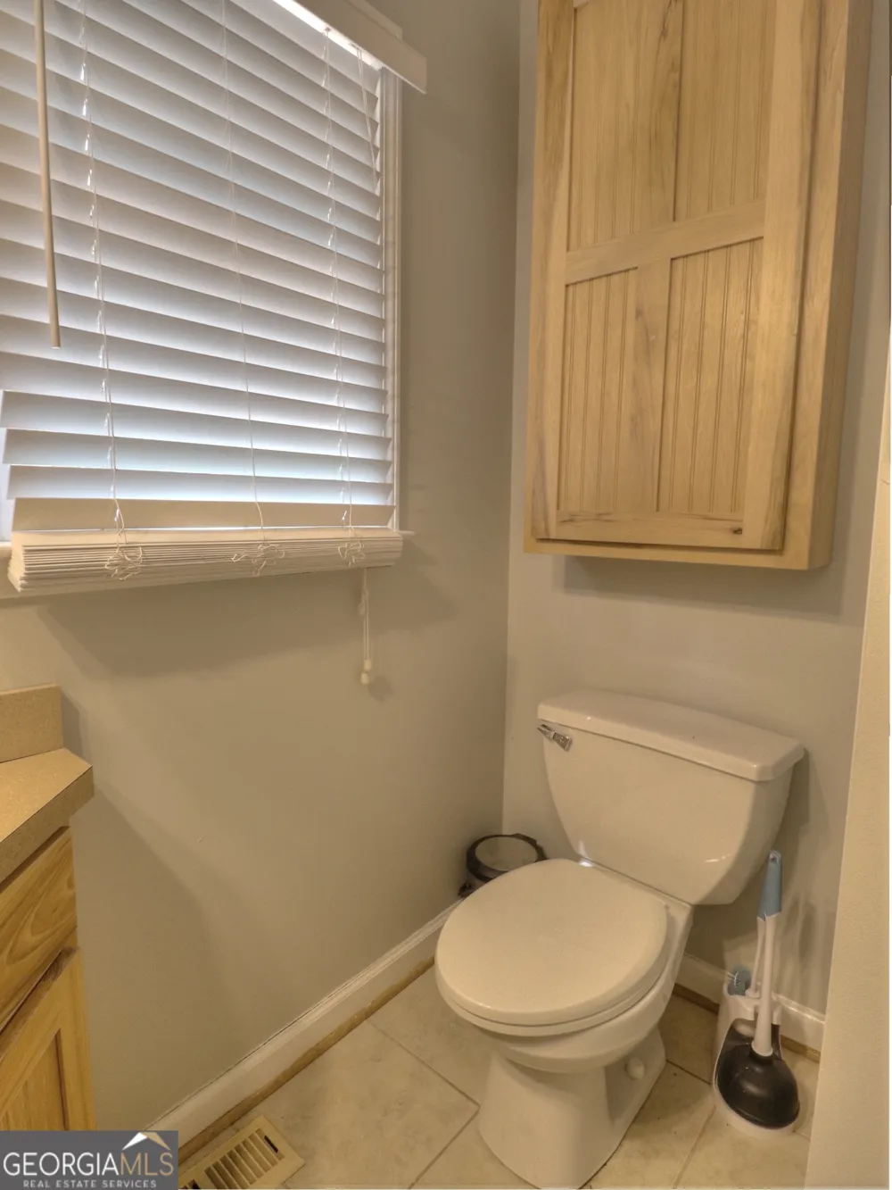 172 Beacon Hill DR Cleveland, GA 30528