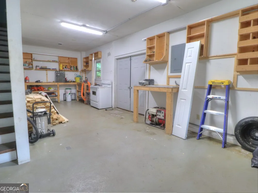 172 Beacon Hill DR Cleveland, GA 30528
