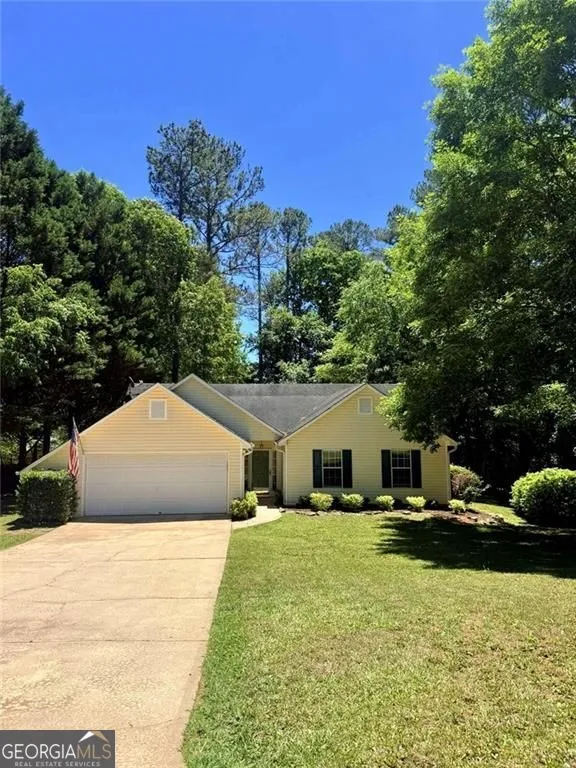 176 Flagman ST Dawsonville, GA 30534