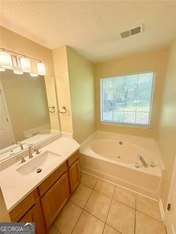 176 Flagman ST Dawsonville, GA 30534