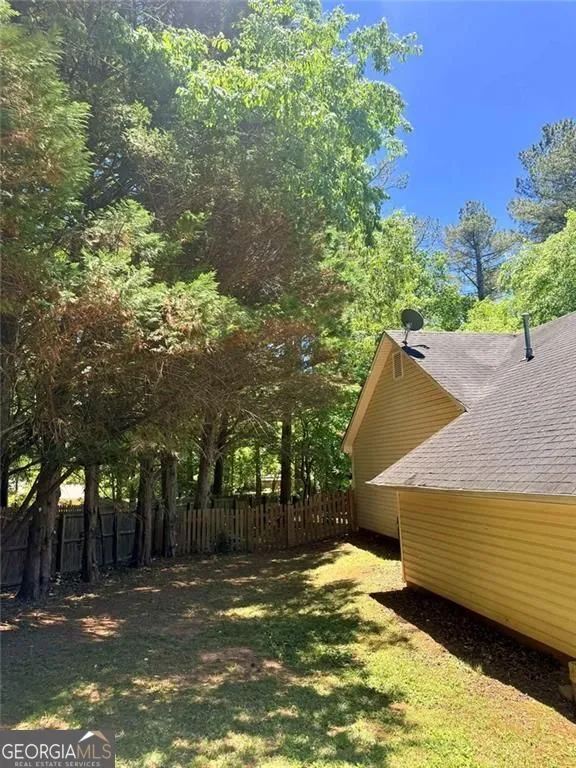 176 Flagman ST Dawsonville, GA 30534