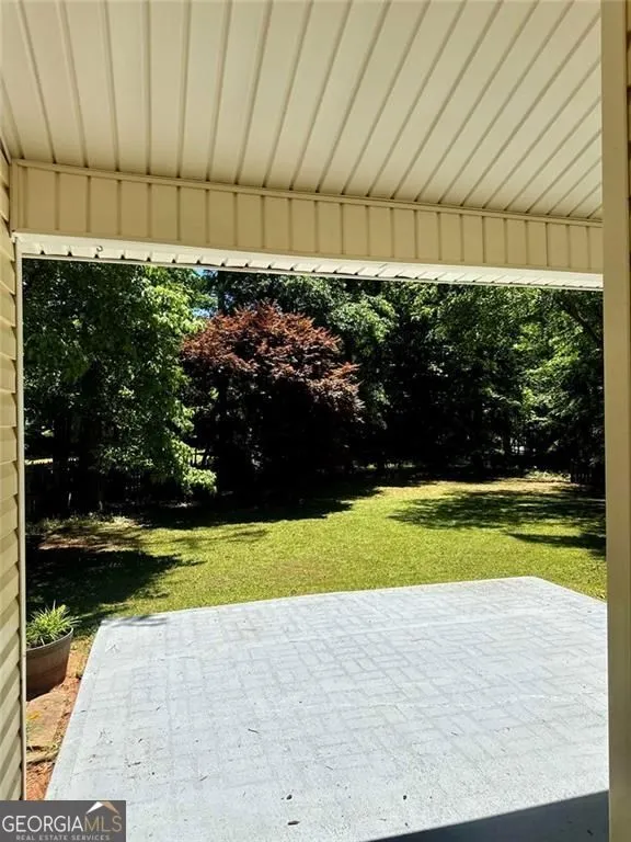 176 Flagman ST Dawsonville, GA 30534
