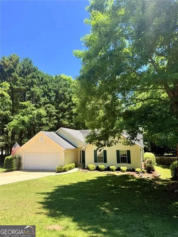 176 Flagman ST Dawsonville, GA 30534
