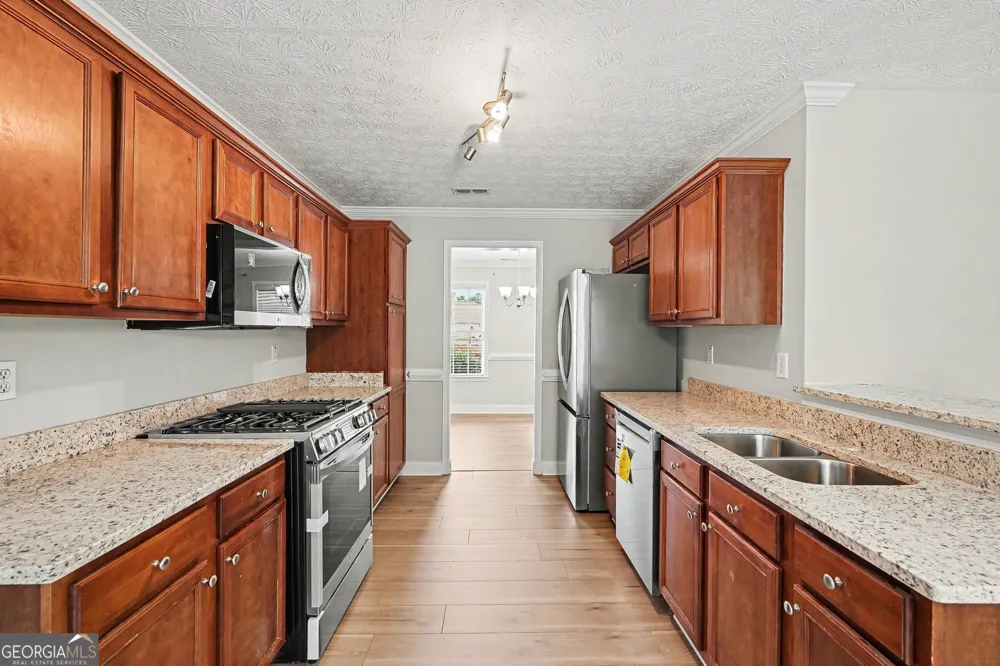 90 Overlook TRL Hampton, GA 30228