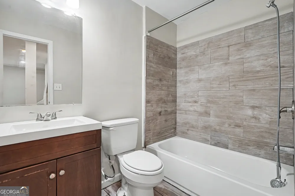 90 Overlook TRL Hampton, GA 30228