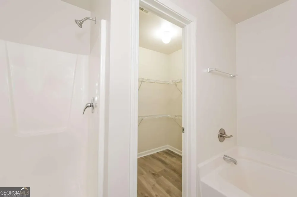 4830 Tangerine CIR Oakwood, GA 30566