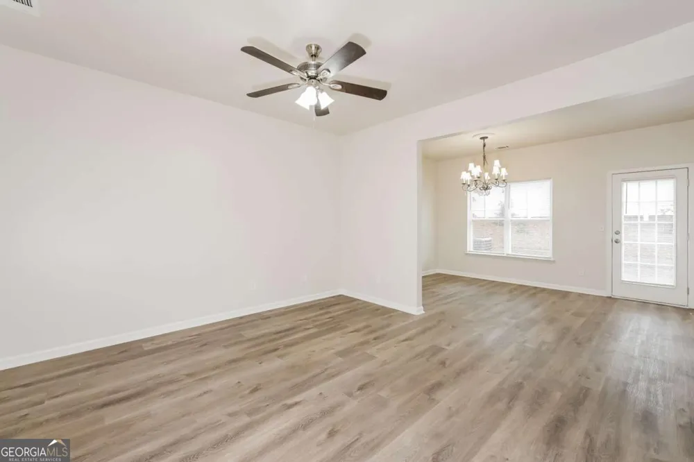 4830 Tangerine CIR Oakwood, GA 30566