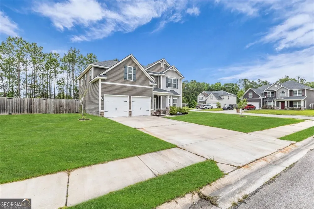 13 Blaze CIR Hinesville, GA 31313
