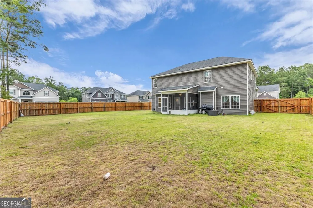 13 Blaze CIR Hinesville, GA 31313