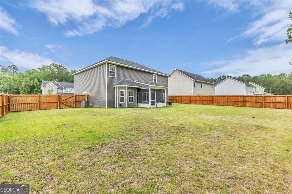 13 Blaze CIR Hinesville, GA 31313