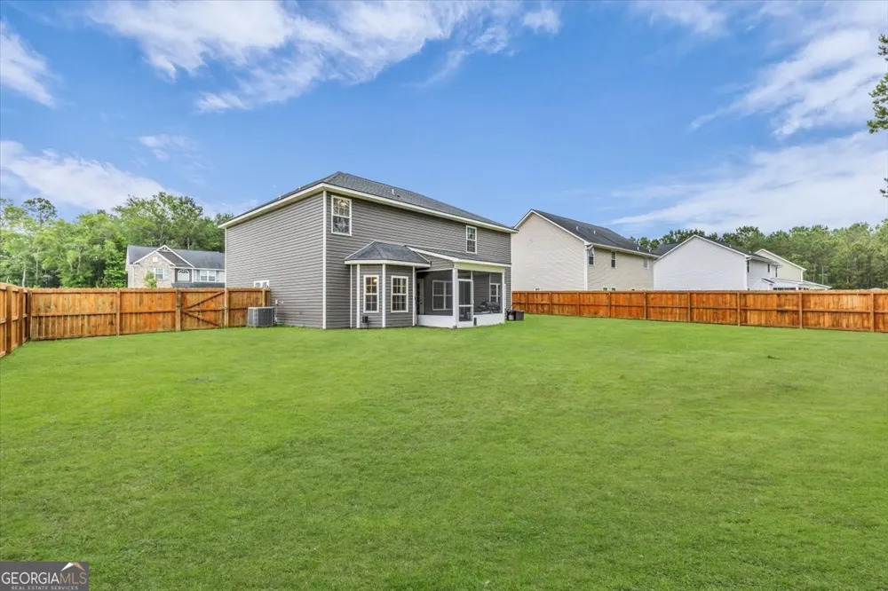 13 Blaze CIR Hinesville, GA 31313