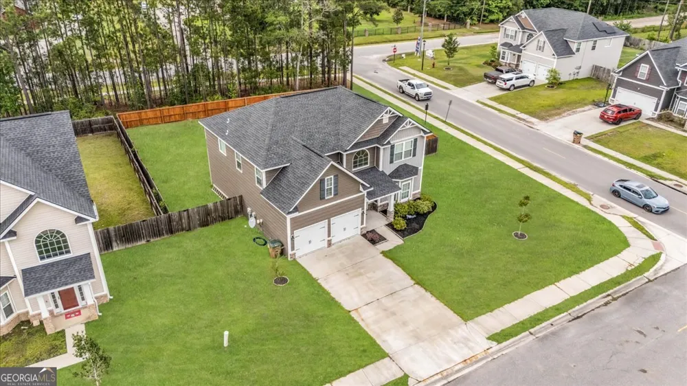 13 Blaze CIR Hinesville, GA 31313