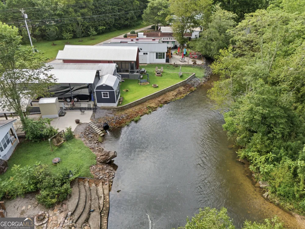 4166 Riverbank RUN Hiawassee, GA 30546