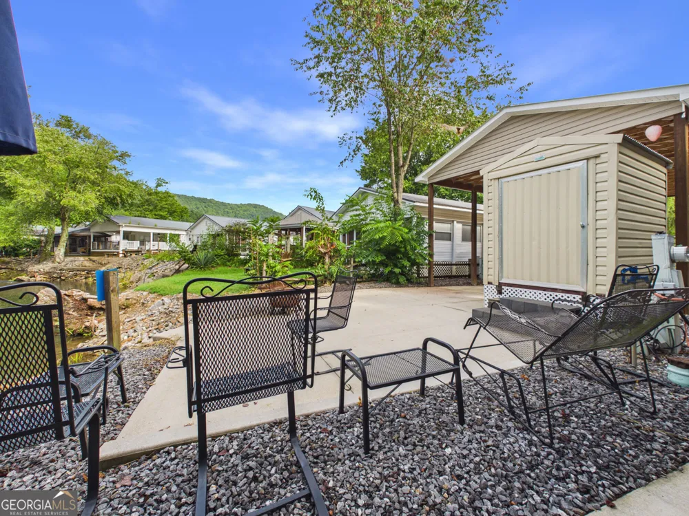 4166 Riverbank RUN Hiawassee, GA 30546