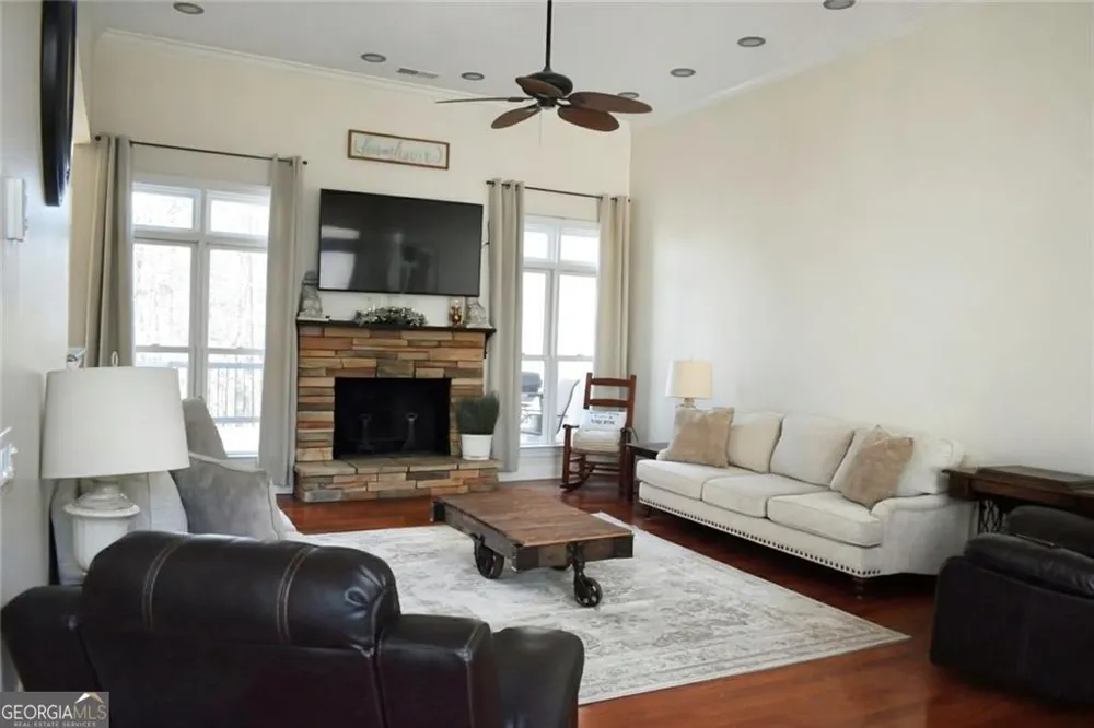 101 Arrow Wood DR Waleska, GA 30183
