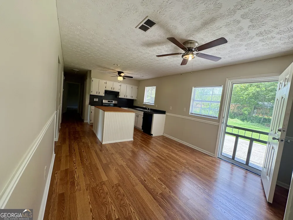 2892 Haddon DR Rex, GA 30273