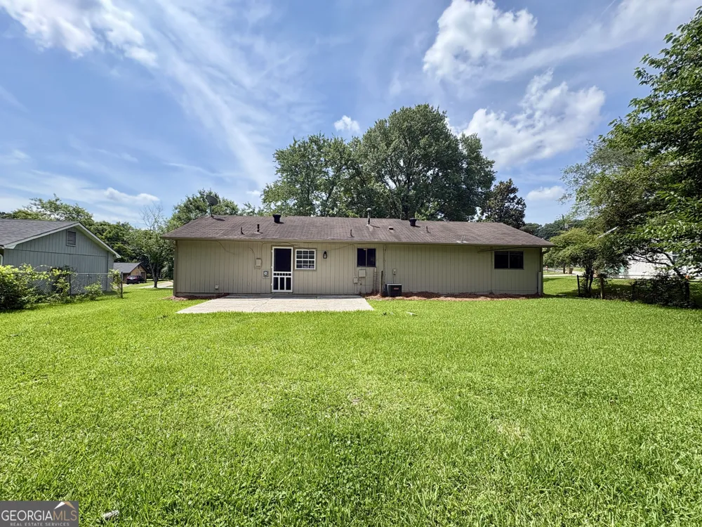 2892 Haddon DR Rex, GA 30273