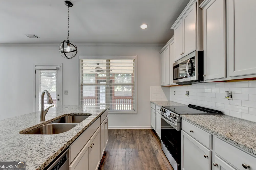 5430 Railway LN Flowery Branch, GA 30542