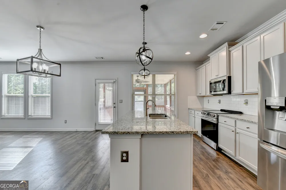 5430 Railway LN Flowery Branch, GA 30542