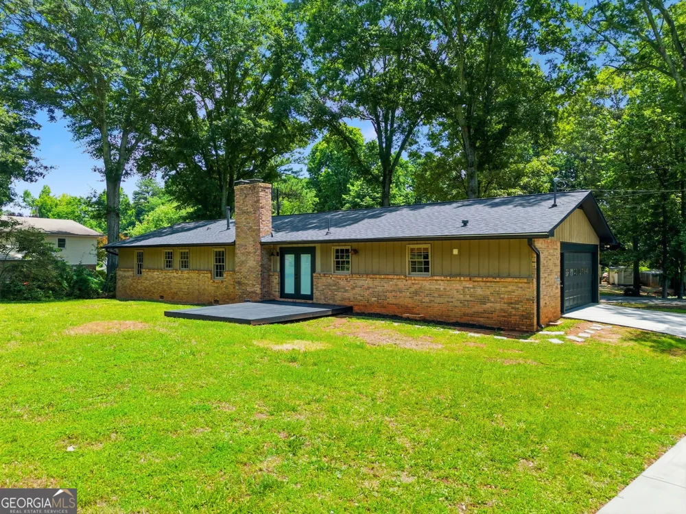125 Childers RD Canton, GA 30115