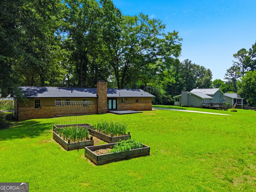 125 Childers RD Canton, GA 30115
