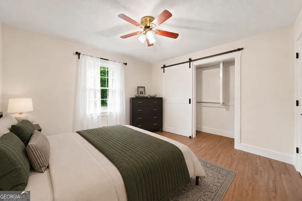 125 Childers RD Canton, GA 30115