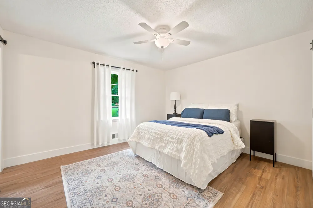 125 Childers RD Canton, GA 30115