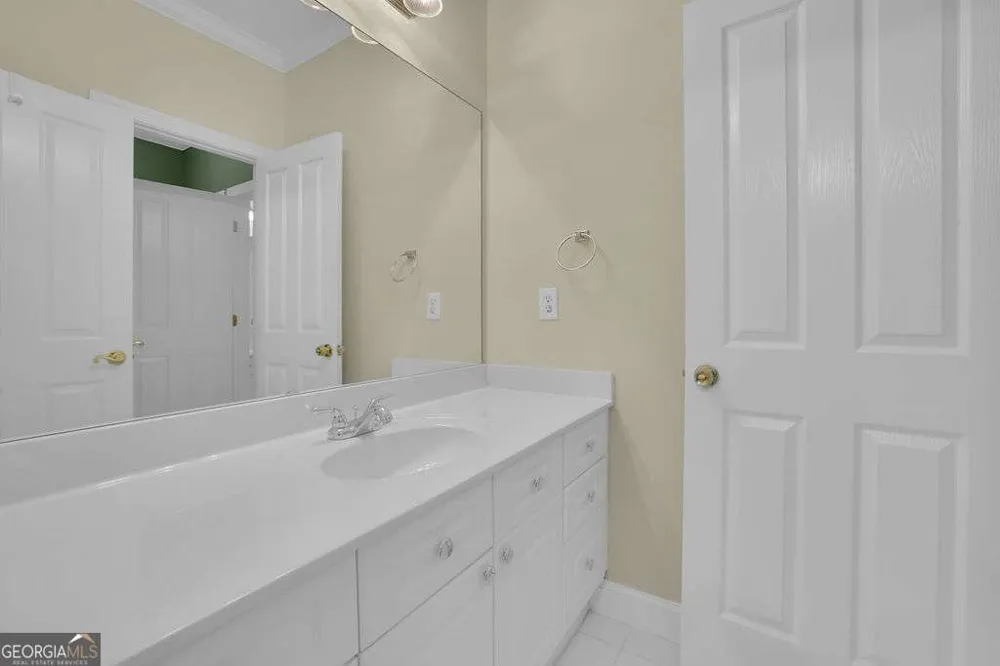 3003 Sterling CT Roswell, GA 30075