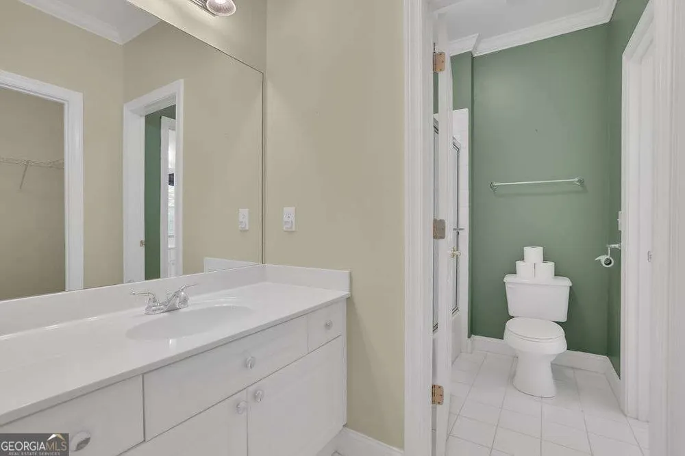 3003 Sterling CT Roswell, GA 30075