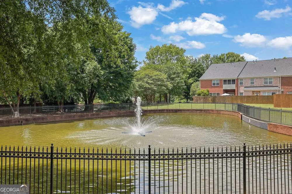 3003 Sterling CT Roswell, GA 30075