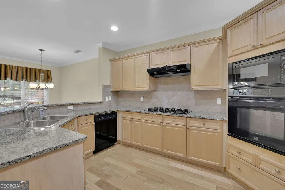 3003 Sterling CT Roswell, GA 30075