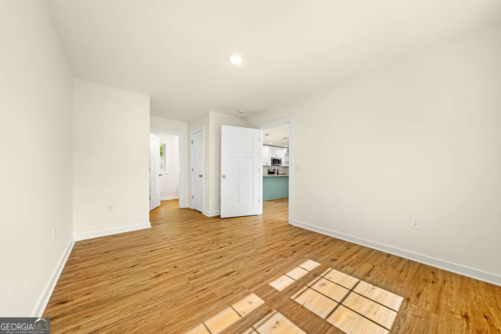 16 Elm ST Hartwell, GA 30643