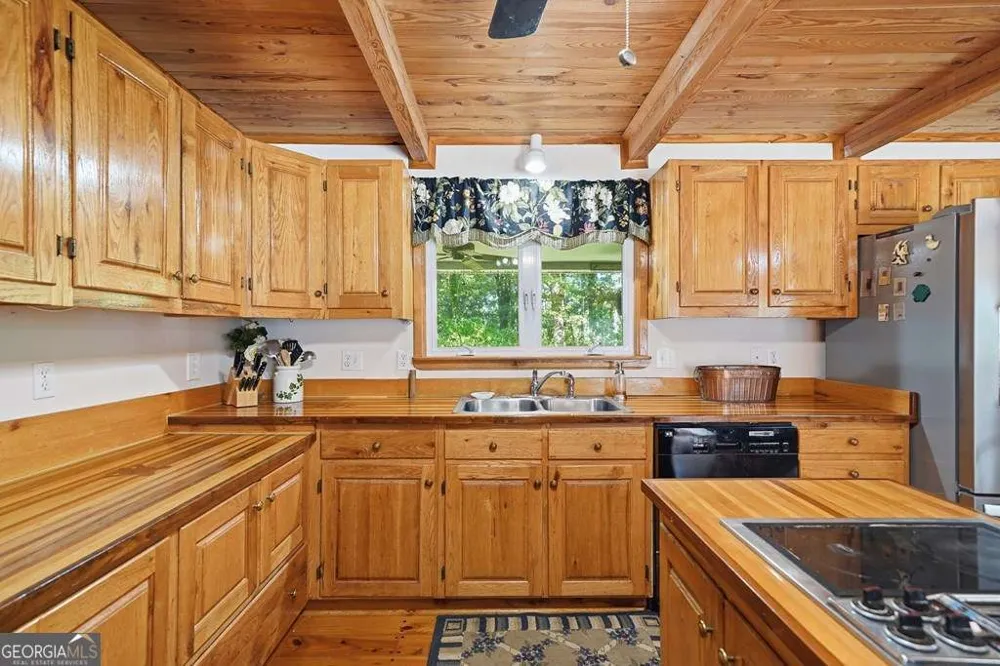 955 Lower Tails Creek RD Ellijay, GA 30540