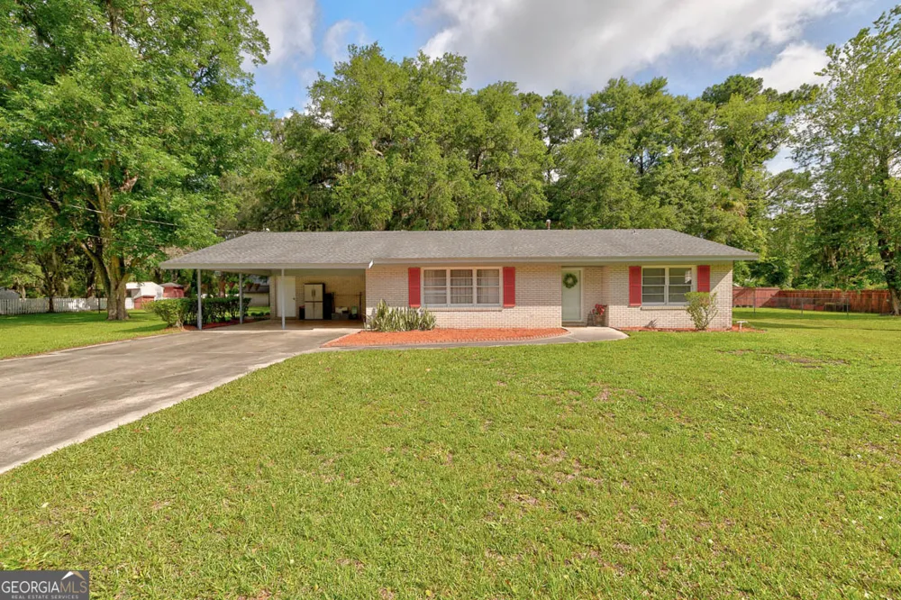 173 FISH HALL RD Brunswick, GA 31523