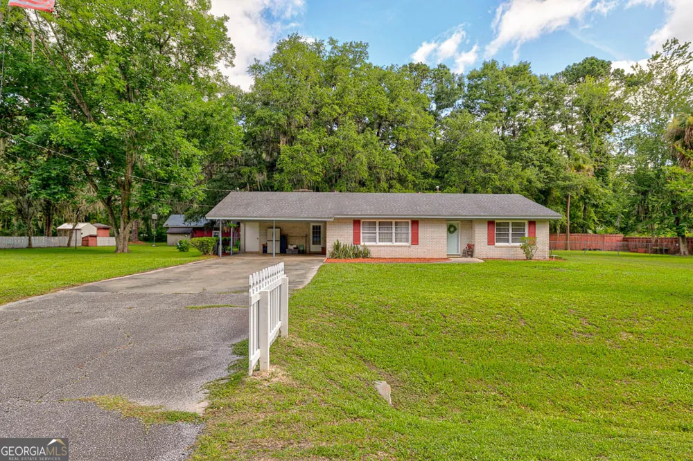 173 FISH HALL RD Brunswick, GA 31523