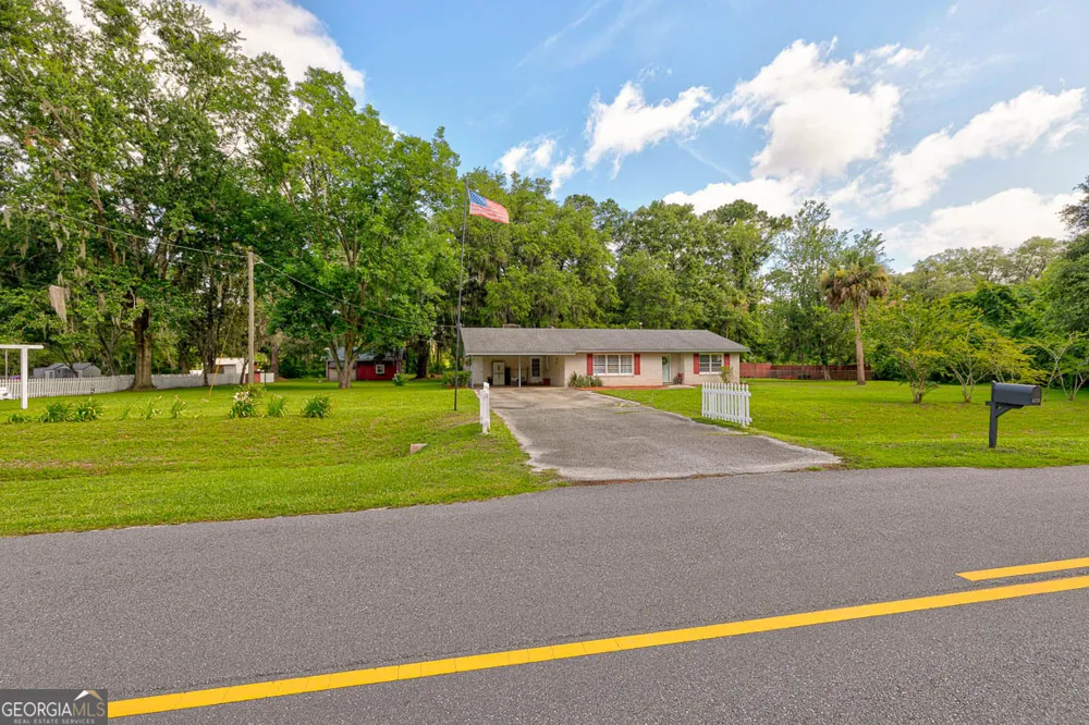 173 FISH HALL RD Brunswick, GA 31523