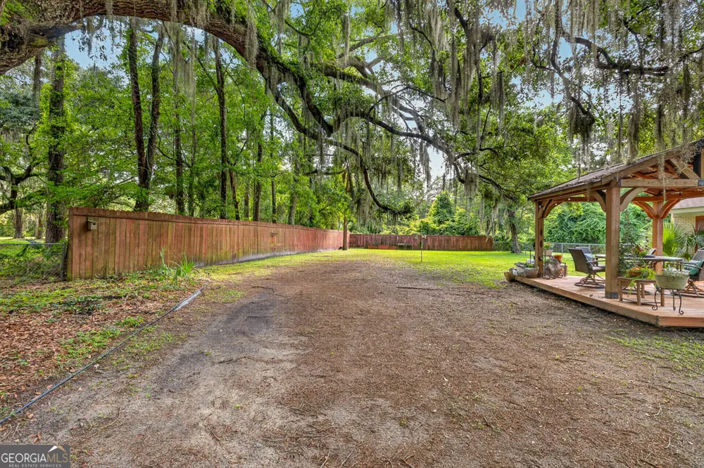 173 FISH HALL RD Brunswick, GA 31523
