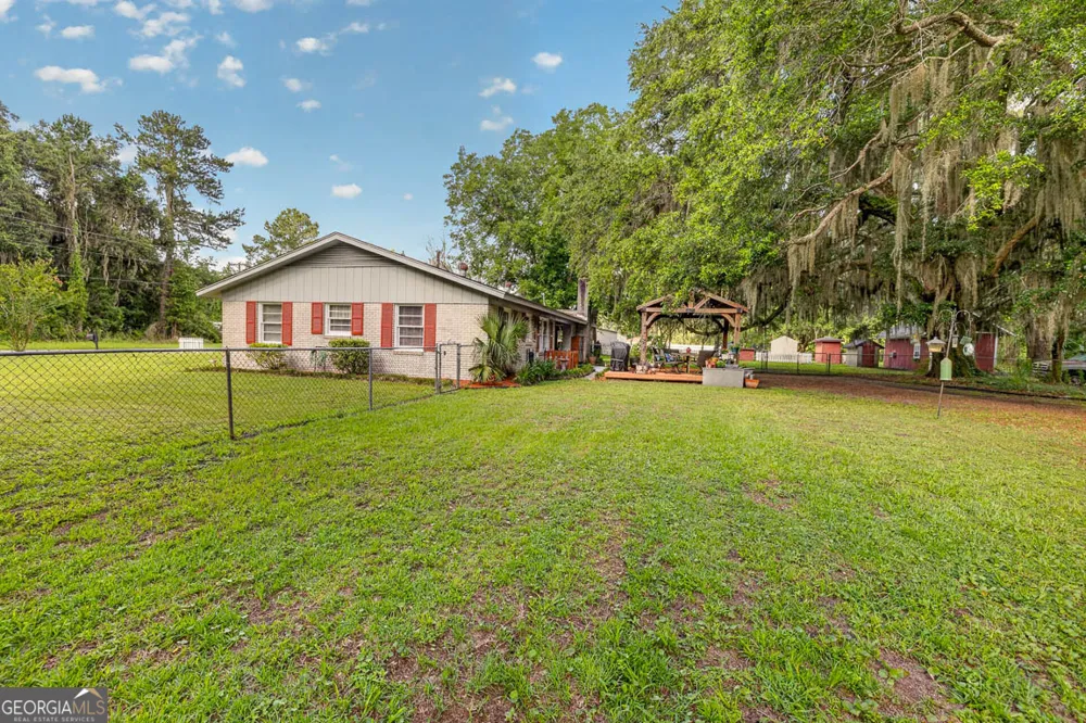 173 FISH HALL RD Brunswick, GA 31523