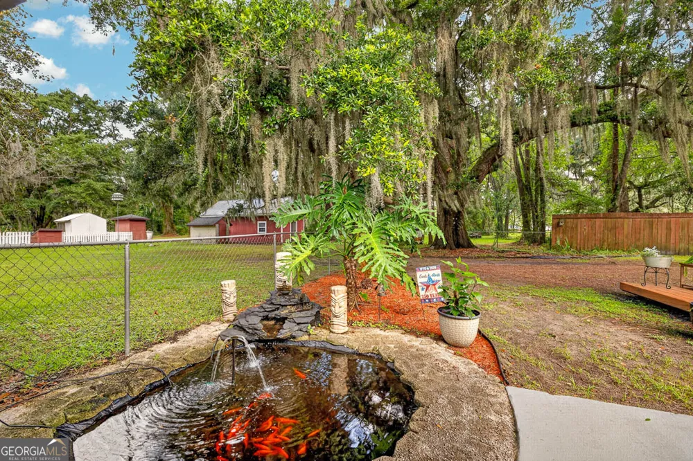 173 FISH HALL RD Brunswick, GA 31523