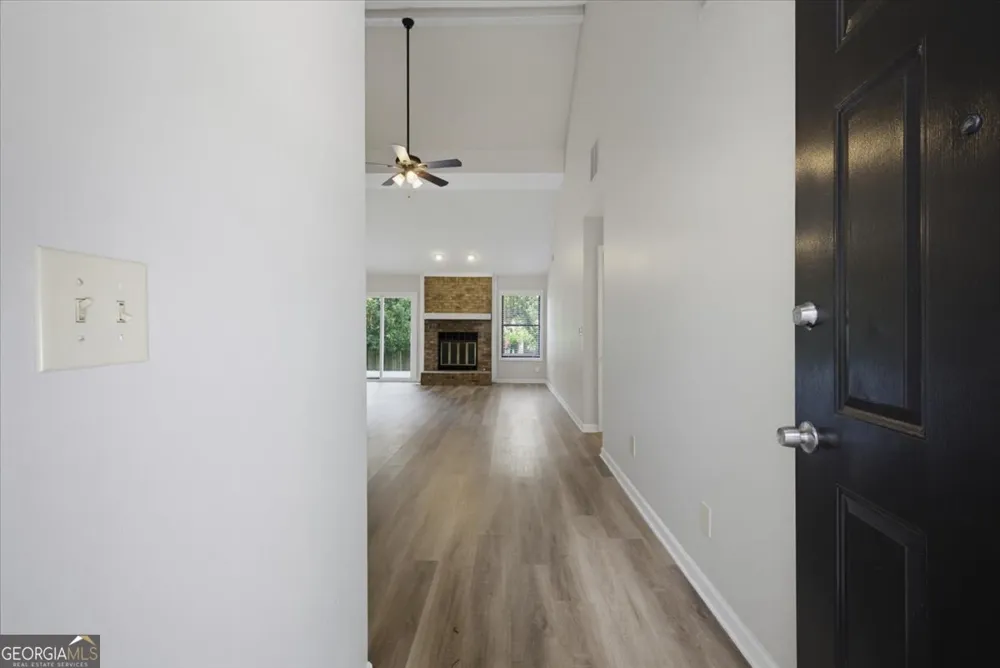120 Softwood CIR Roswell, GA 30076
