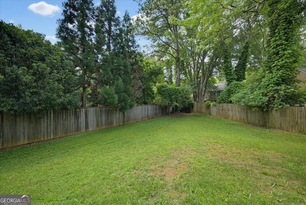 120 Softwood CIR Roswell, GA 30076