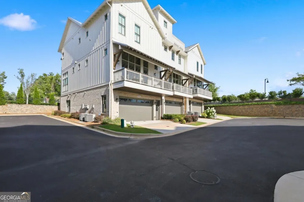 2013 Parkstead LN Milton, GA 30004