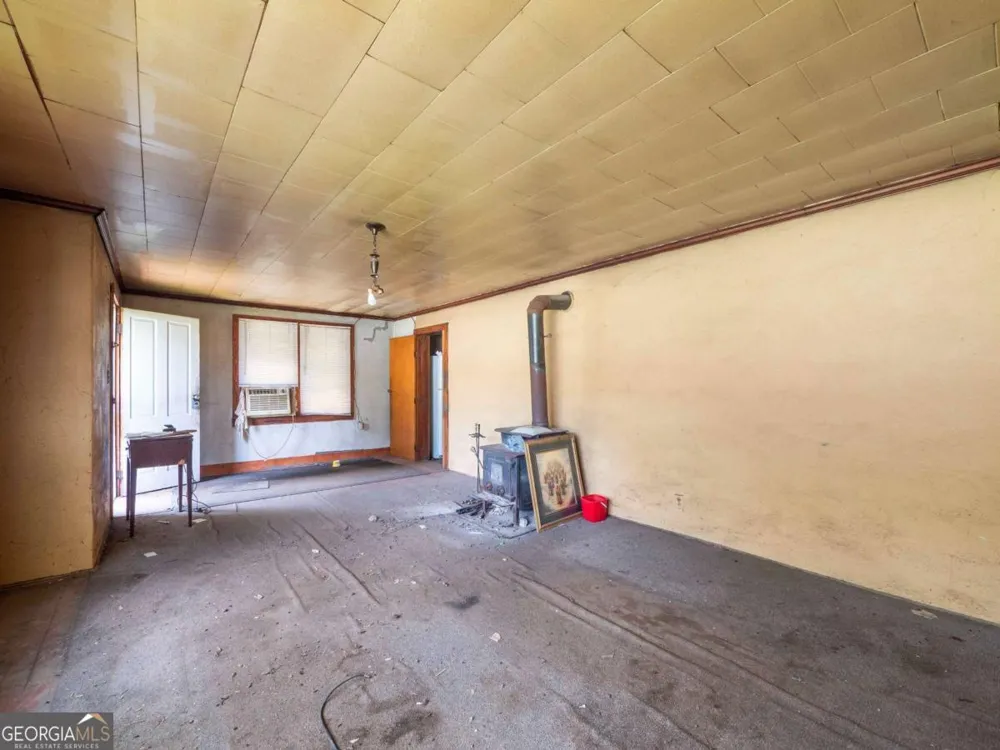 285 Carter ST Cornelia, GA 30531