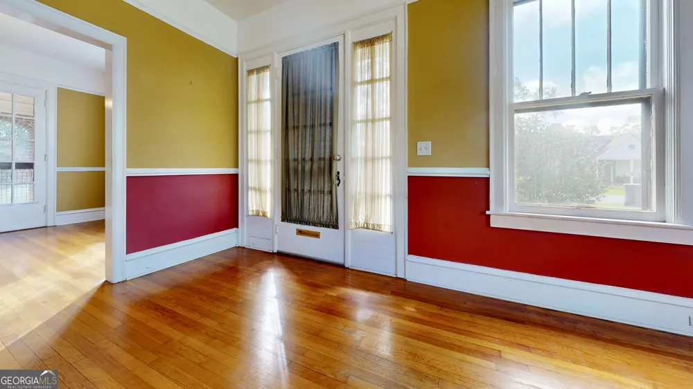 609 Holly ST Waycross, GA 31501