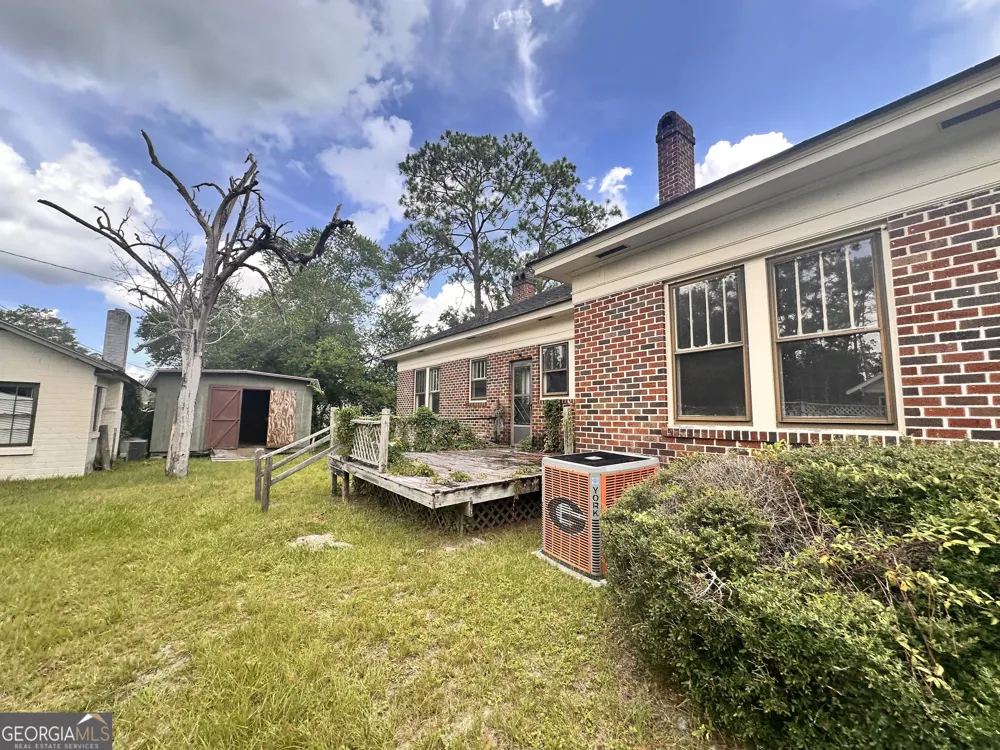 609 Holly ST Waycross, GA 31501