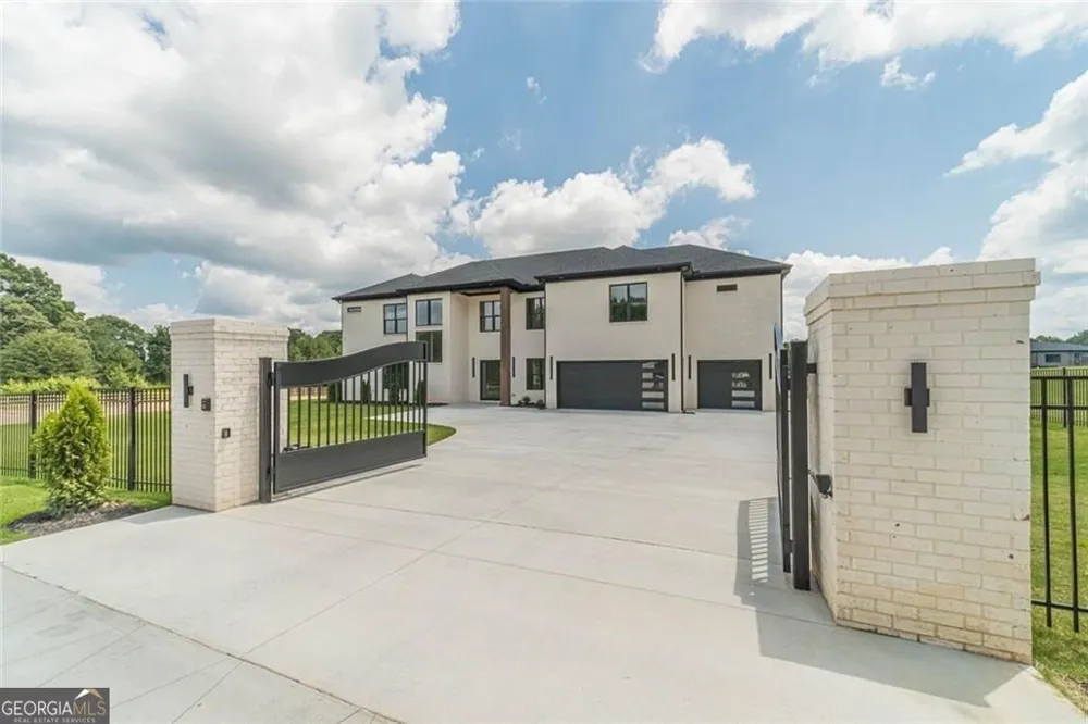 3579 New Hope RD Dacula, GA 30019