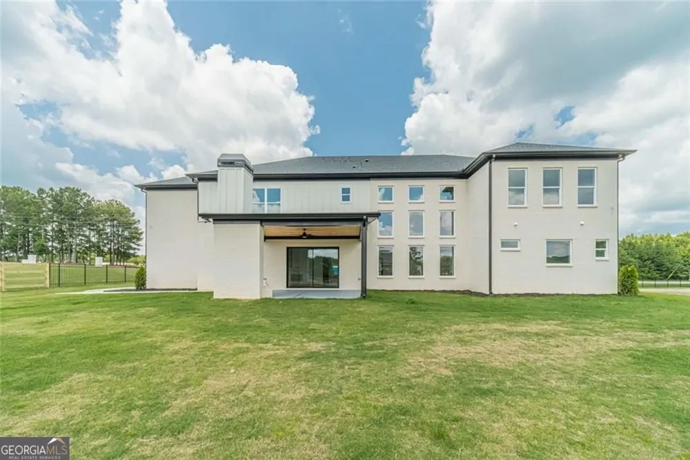 3579 New Hope RD Dacula, GA 30019