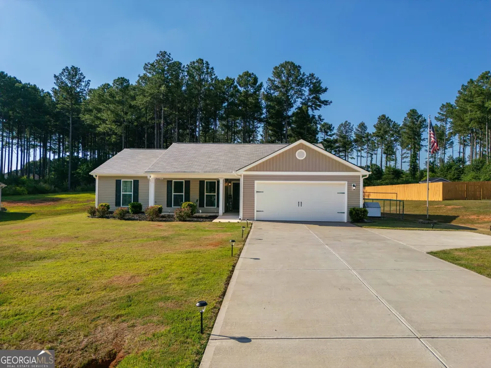 648 Walnut DR Hartwell, GA 30643