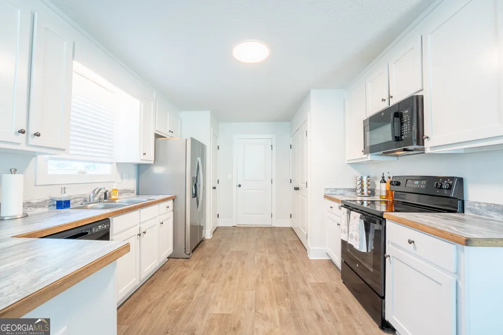 648 Walnut DR Hartwell, GA 30643