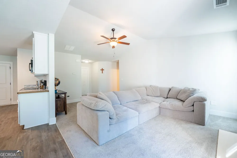 648 Walnut DR Hartwell, GA 30643